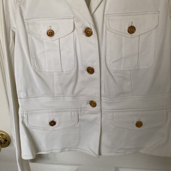 *NEW* “Chaps” white jacket; size small petite - Picture 4 of 11